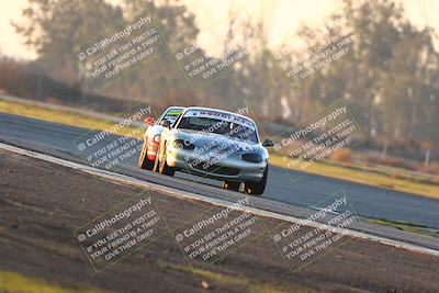 media/Jan-13-2024-CalClub SCCA (Sat) [[179f4822a7]]/Group 7/Sunset (Race)/